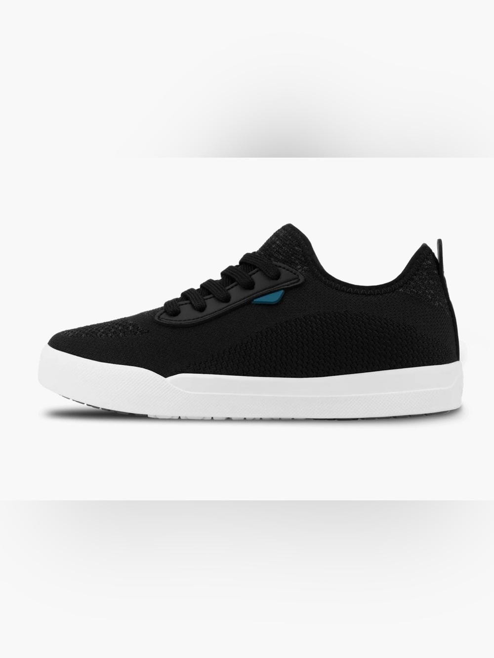 Vessi Weekend Asphalt Black 100% waterproof sneakers w10/M9 $150 EUC